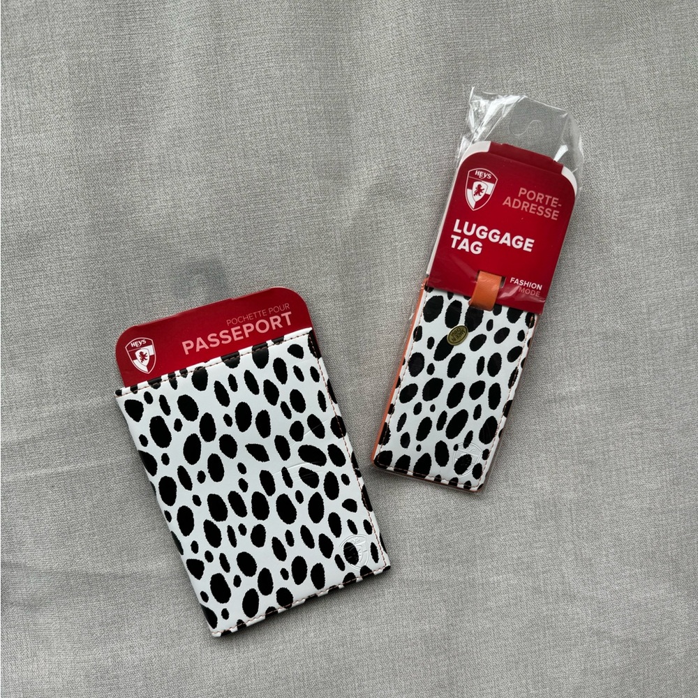 Heys Cheetah print luggage tag and passport holder